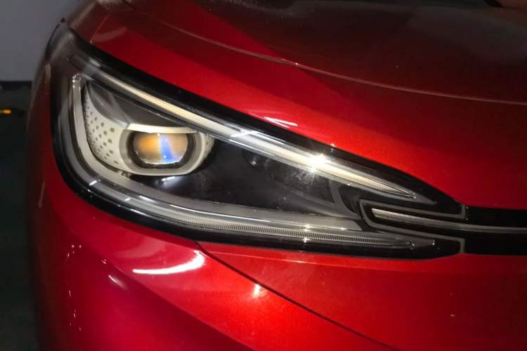 Used Volkswagen ID.4 X 2021 Pure Edition Right Front Headlight