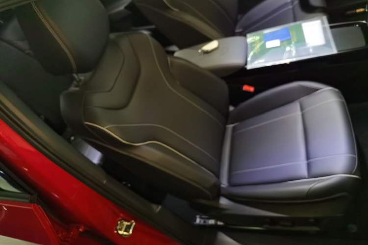 Used Volkswagen ID.4 X 2021 Pure Edition Right Front Seat