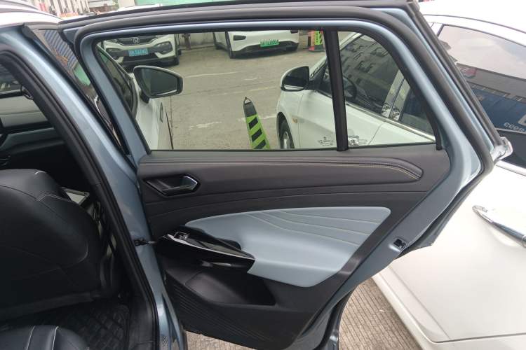 Used Volkswagen ID.4 X 2021 Pure+ Long-Range Edition Right Rear Door Interior