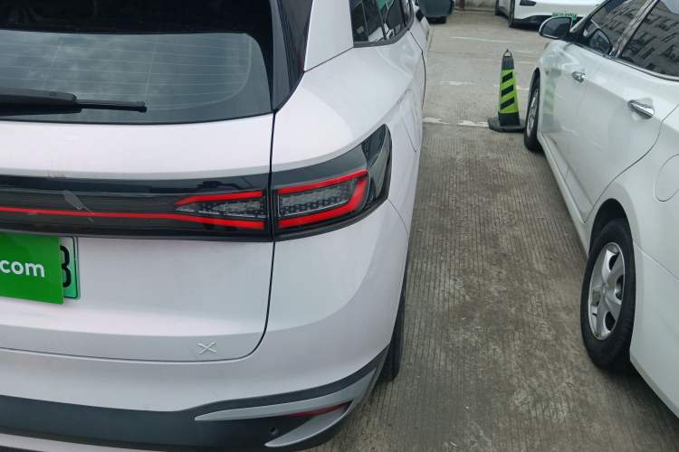 Used Volkswagen ID.4 X 2021 Pure+ Long-Range Edition Right Rear Taillight