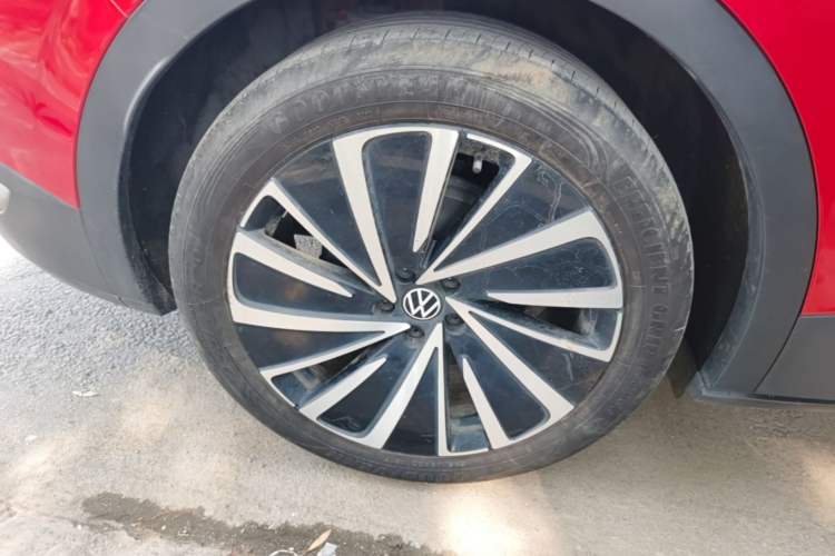 Used Volkswagen ID.4 X 2021 Pro Smart Long-Range Edition Right Rear Wheel Hub