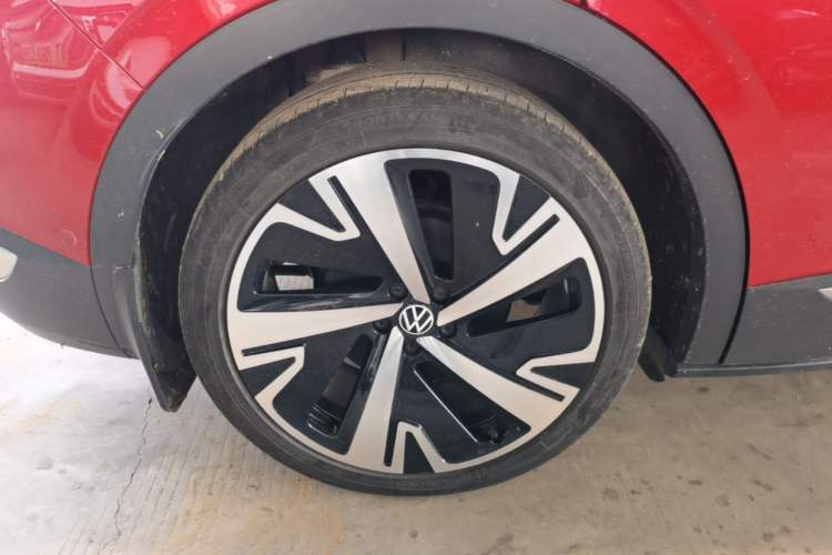 Used Volkswagen ID.4 X 2021 Kinergy All-Wheel Drive Early-Bird Edition Right Rear Wheel Hub