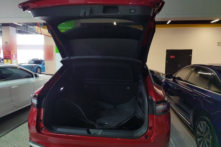 Used Volkswagen ID.4 X 2021 Pure Edition Trunk