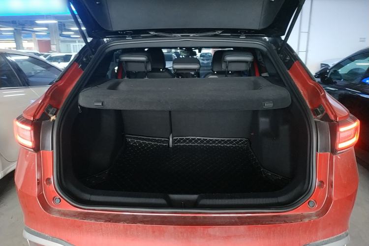 Used Volkswagen ID.4 X 2021 Pure Edition Trunk