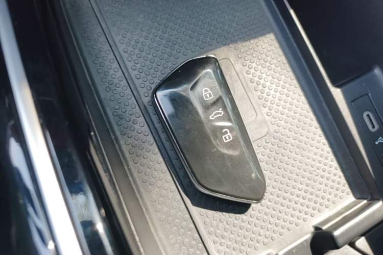 Used Volkswagen ID.4 X 2021 Pro Smart Long-Range Edition Vehicle Key