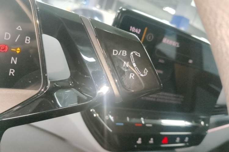 Used Volkswagen ID.4 X 2021 Pure+ Long-Range Edition Gear Lever