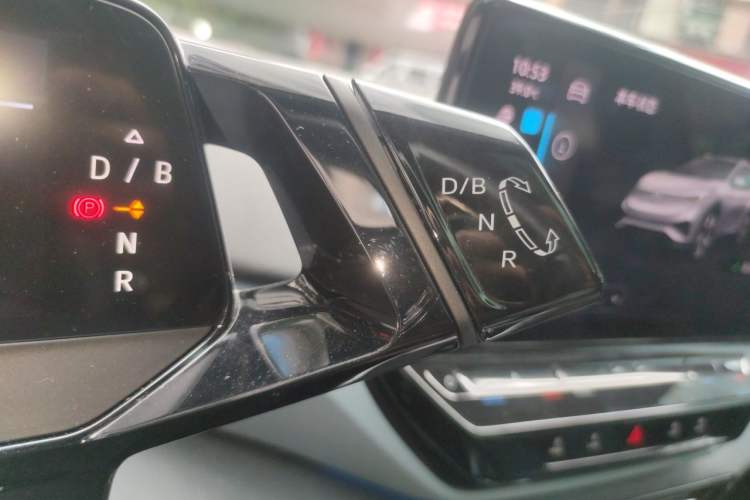 Used Volkswagen ID.4 X 2021 Pro Smart Long-Range Edition Gear Lever