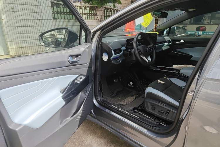 Used Volkswagen ID.4 X 2021 Pro Smart Long-Range Edition Interior 3