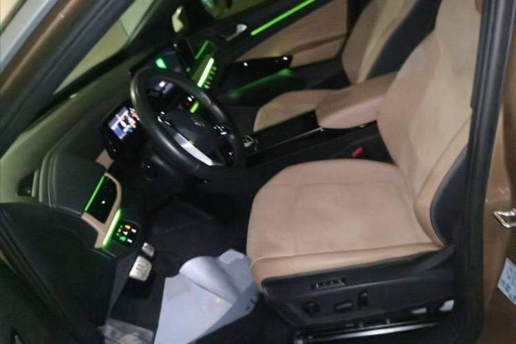 Used Volkswagen ID.4 X 2021 Pure+ Long-Range Edition Interior 4