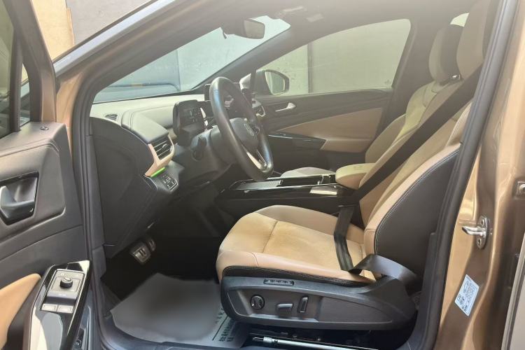 Used Volkswagen ID.4 X 2021 Pure+ Long-Range Edition Interior 5