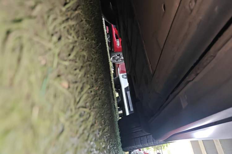 Used Volkswagen ID.4 X 2021 Pure Edition Left Side Sill