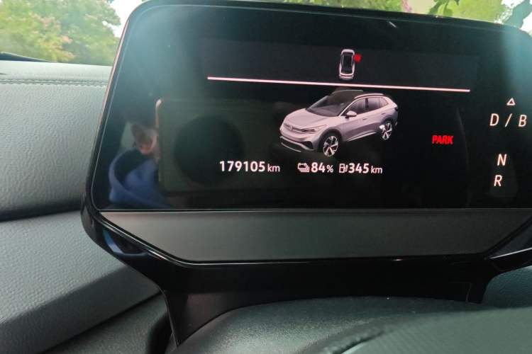 Used Volkswagen ID.4 X 2021 Pro Smart Long-Range Edition Odometer Close Up
