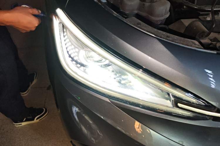Used Volkswagen ID.4 X 2021 Pro Smart Long-Range Edition Right Front Headlight