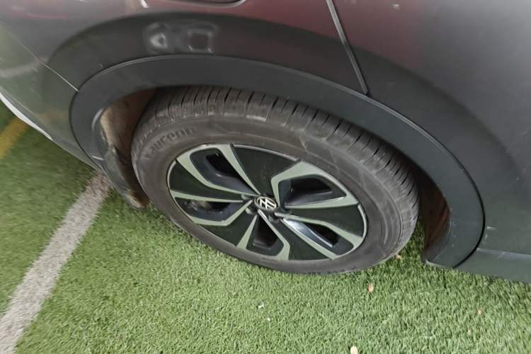Used Volkswagen ID.4 X 2021 Pure Edition Right Rear Wheel Hub