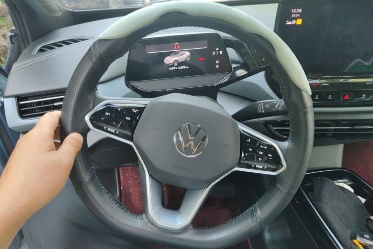 Used Volkswagen ID.4 X 2021 Pure+ Long-Range Edition Steering Wheel