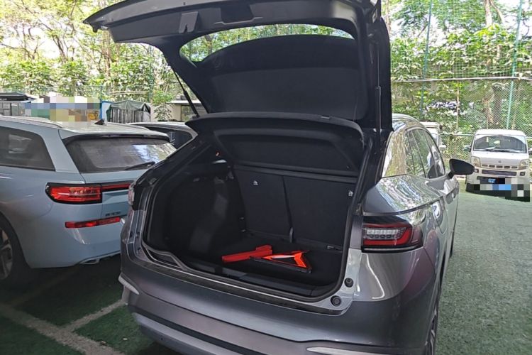 Used Volkswagen ID.4 X 2021 Pure Edition Trunk