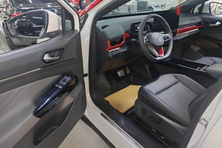 Used Volkswagen ID.4 X 2021 Pure+ Long-Range Edition Driver Seat