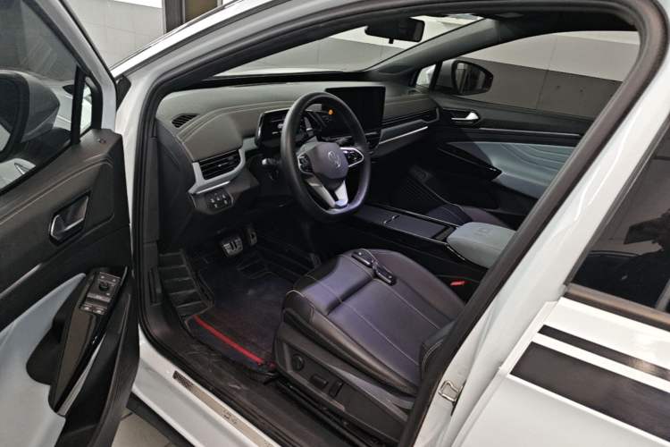 Used Volkswagen ID.4 X 2021 Pure+ Long-Range Edition Driver Seat