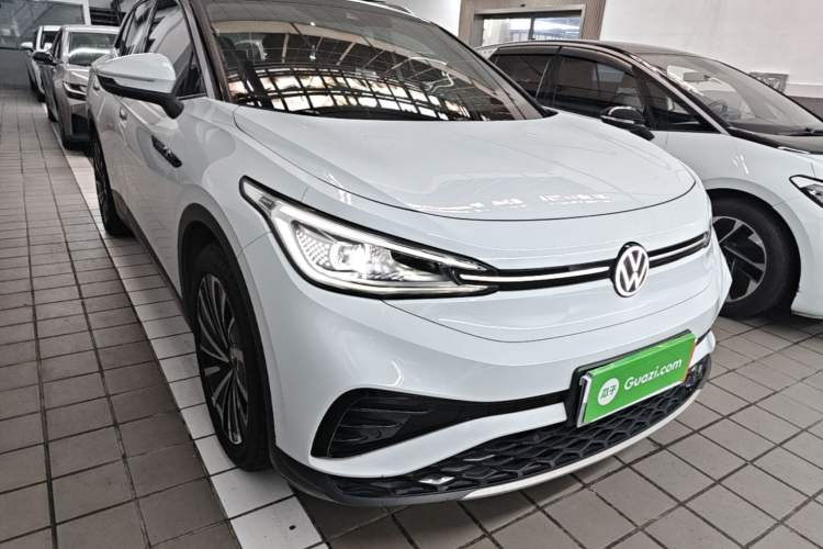 Used Volkswagen ID.4 X 2021 Pure+ Long-Range Edition Front Right 45 Deg