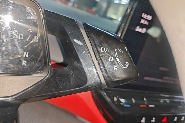Used Volkswagen ID.4 X 2021 Pure+ Long-Range Edition Gear Lever