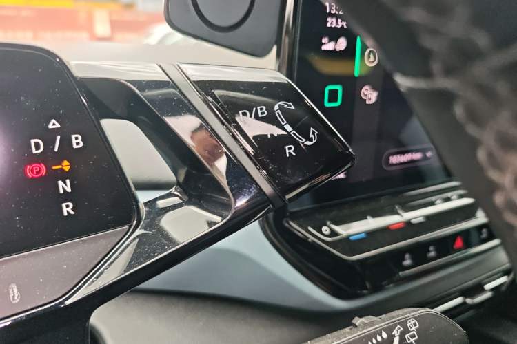 Used Volkswagen ID.4 X 2021 Pro Smart Long-Range Edition Gear Lever