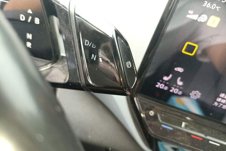 Used Volkswagen ID.4 X 2021 Pro Smart Long-Range Edition Gear Lever