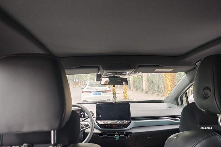Used Volkswagen ID.4 X 2021 Pure+ Long-Range Edition Headliner