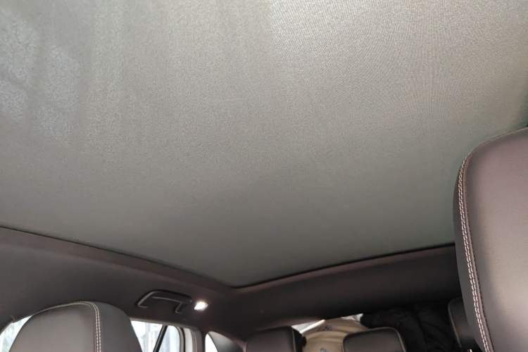 Used Volkswagen ID.4 X 2021 Pure+ Long-Range Edition Headliner