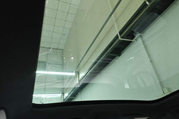 Used Volkswagen ID.4 X 2021 Pure+ Long-Range Edition Headliner
