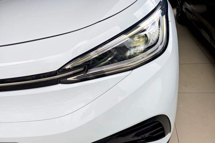 Used Volkswagen ID.4 X 2021 Pure+ Long-Range Edition Left Front Headlight