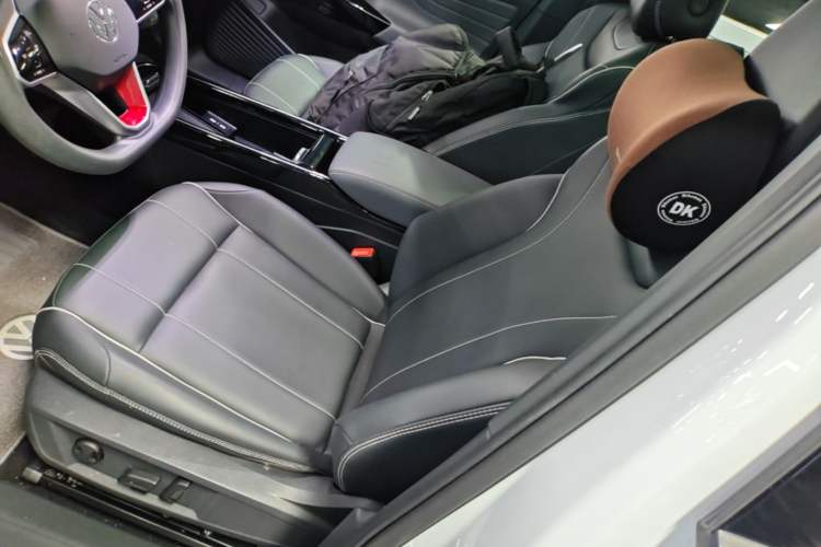 Used Volkswagen ID.4 X 2021 Pure Edition Left Front Seat
