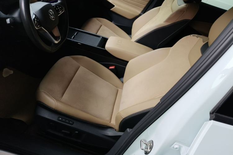 Used Volkswagen ID.4 X 2021 Pro Smart Long-Range Edition Left Front Seat