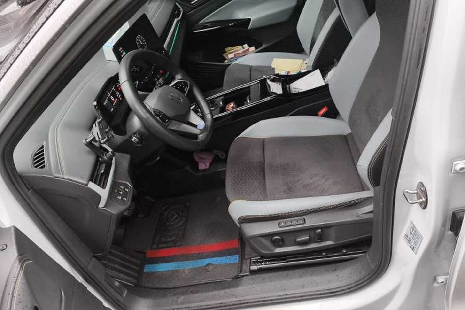 Used Volkswagen ID.4 X 2021 Pro Smart Long-Range Edition Left Front Seat