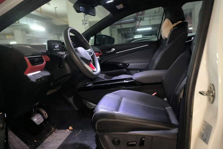 Used Volkswagen ID.4 X 2021 Pure+ Long-Range Edition Left Front Seat