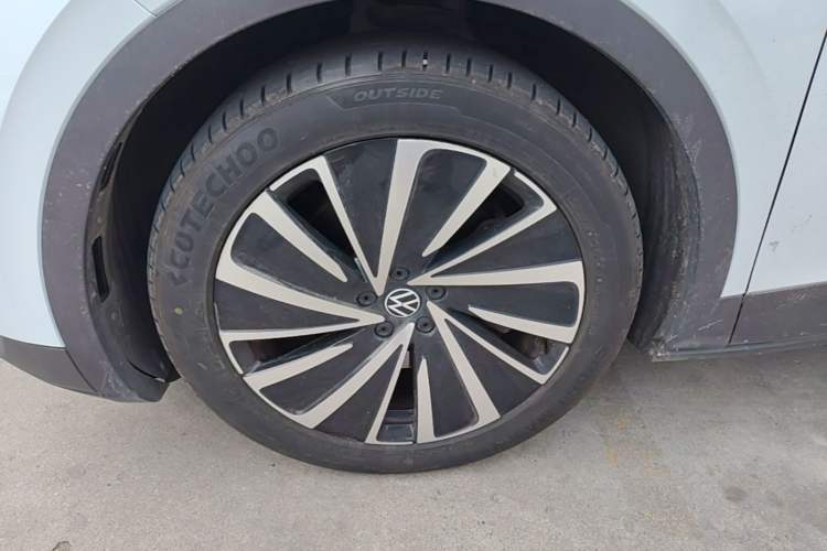 Used Volkswagen ID.4 X 2021 Pro Smart Long-Range Edition Left Front Wheel Hub