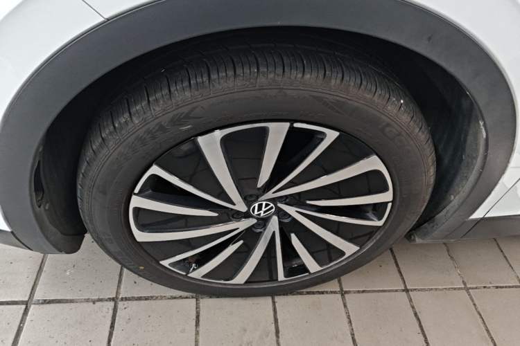 Used Volkswagen ID.4 X 2021 Pure+ Long-Range Edition Left Front Wheel Hub