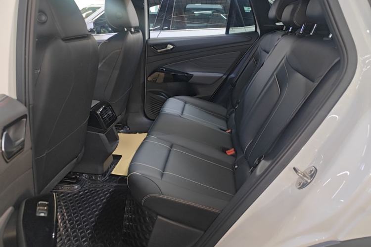 Used Volkswagen ID.4 X 2021 Pure+ Long-Range Edition Left Rear Seat