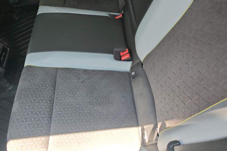 Used Volkswagen ID.4 X 2021 Pro Smart Long-Range Edition Left Rear Seat