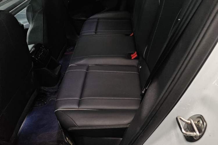 Used Volkswagen ID.4 X 2021 Pure+ Long-Range Edition Left Rear Seat