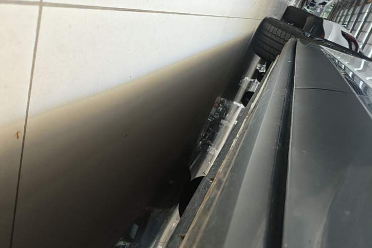 Used Volkswagen ID.4 X 2021 Pro Smart Long-Range Edition Left Side Sill