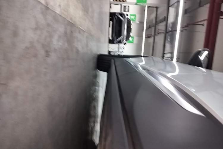 Used Volkswagen ID.4 X 2021 Pro Smart Long-Range Edition Left Side Sill