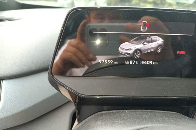 Used Volkswagen ID.4 X 2021 Pro Smart Long-Range Edition Odometer Close Up