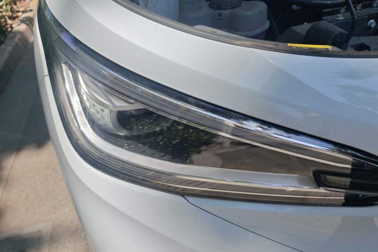 Used Volkswagen ID.4 X 2021 Pro Smart Long-Range Edition Right Front Headlight