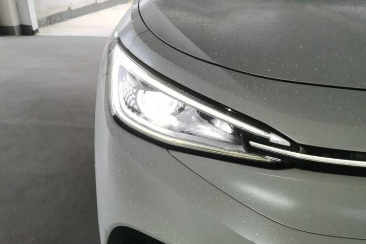 Used Volkswagen ID.4 X 2021 Pure+ Long-Range Edition Right Front Headlight