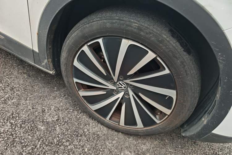 Used Volkswagen ID.4 X 2021 Pro Smart Long-Range Edition Right Front Wheel Hub