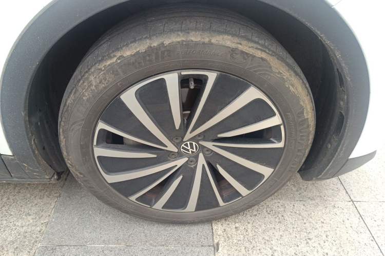 Used Volkswagen ID.4 X 2021 Pure+ Long-Range Edition Right Front Wheel Hub