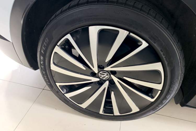 Used Volkswagen ID.4 X 2021 Pure+ Long-Range Edition Right Rear Wheel Hub