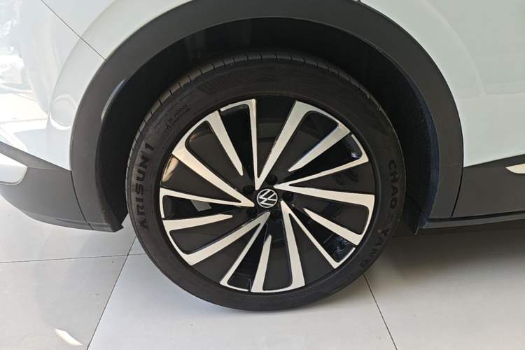 Used Volkswagen ID.4 X 2021 Pro Smart Long-Range Edition Right Rear Wheel Hub