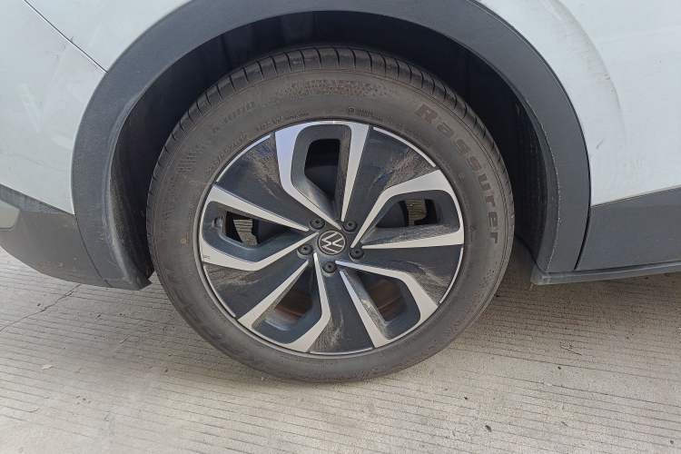Used Volkswagen ID.4 X 2021 Pure Edition Right Rear Wheel Hub