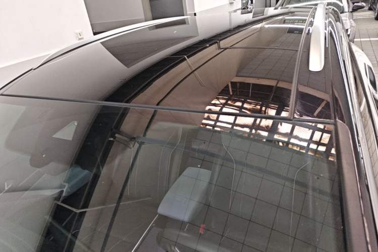 Used Volkswagen ID.4 X 2021 Pure+ Long-Range Edition Roof